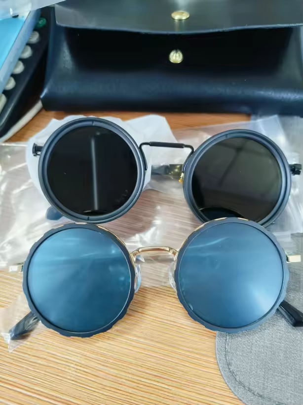 Black Lens Sunglasses ultra Premium looks +99999 Aura